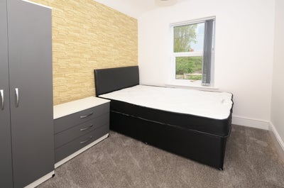 Double ensuite room at 59 Bedford Street Main Photo