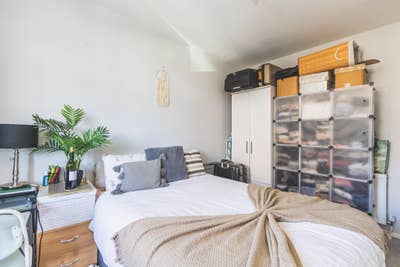 Fulham Couples Room with Private Balcony!  Main Photo