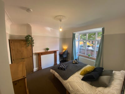 🌿 Stylish 5 Bed Student / Professional HouseShare Main Photo