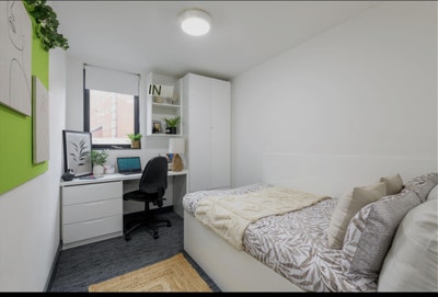 Standard En-Suite Room Main Photo