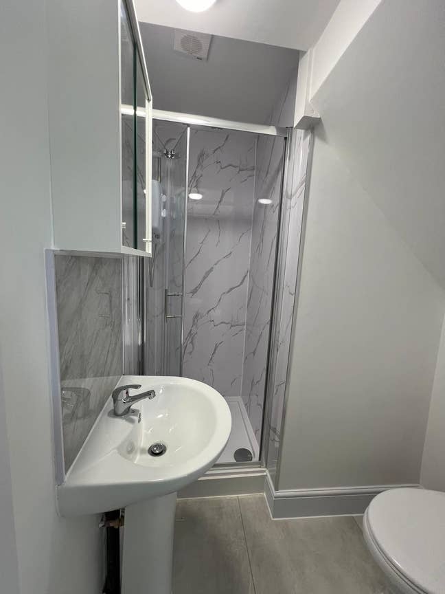  Studio Flat to Rent in Slough | SL1 2SD Main Photo
