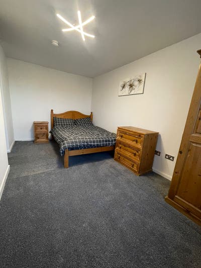 Rooms Available in Rednal B45 Main Photo