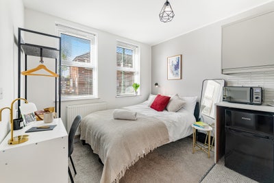 Boutique En-Suite Rms | Cleaner | Kitchenettes Main Photo