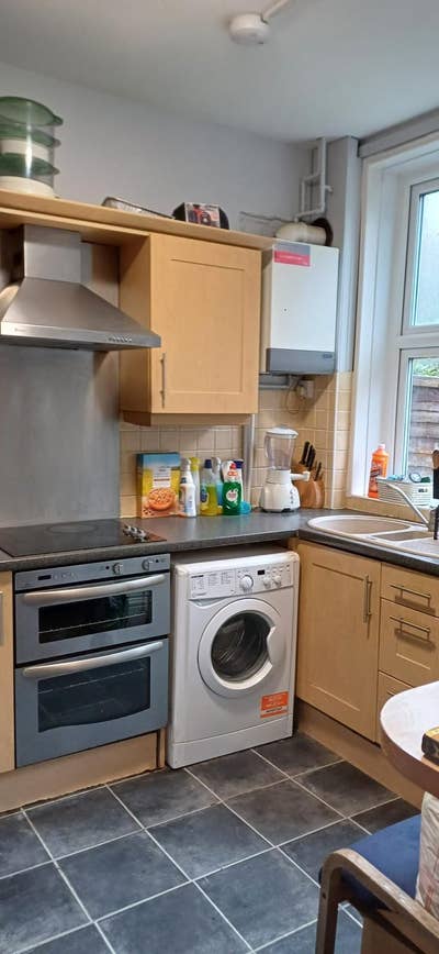 Room in Shared House - Braintree station  Main Photo