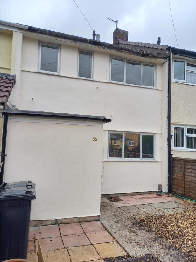 3 Bed Terraced House, Milton Road, BS37 Main Photo