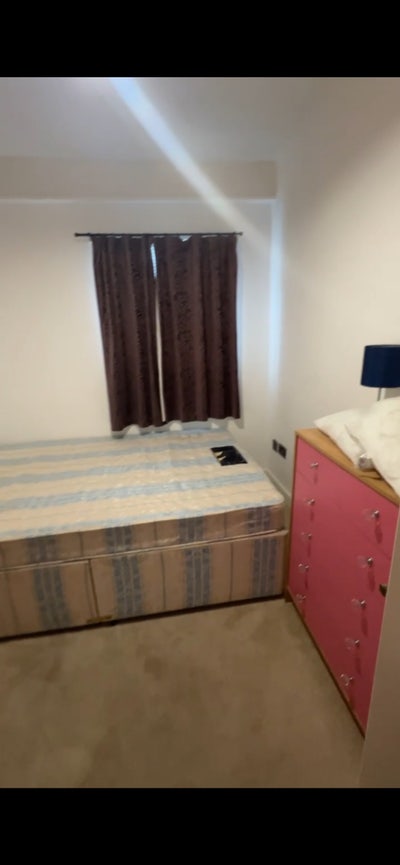 One room Main Photo