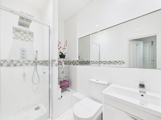 Leigham Court Road beautiful one bed Main Photo