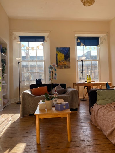 Finniestion Room Over Summer Main Photo
