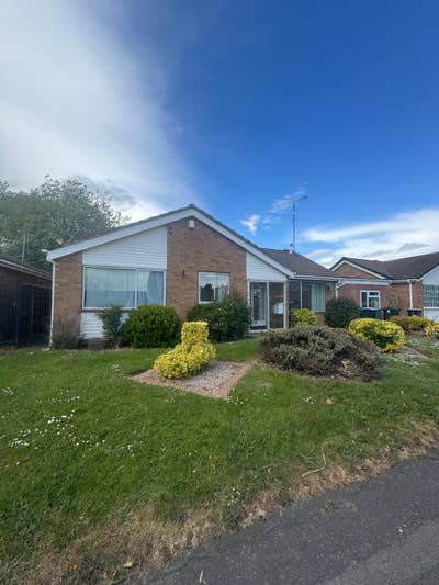 Modern 5-Bedroom HMO Bungalow Available to Rent Main Photo