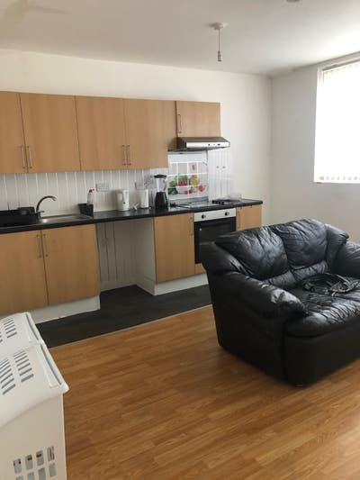 🏡 1 Bed Flat Available | M40 9JG | Great Location Main Photo