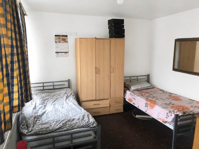 Modern Double Room in 2 Bed Flat | NW6 5BX Main Photo