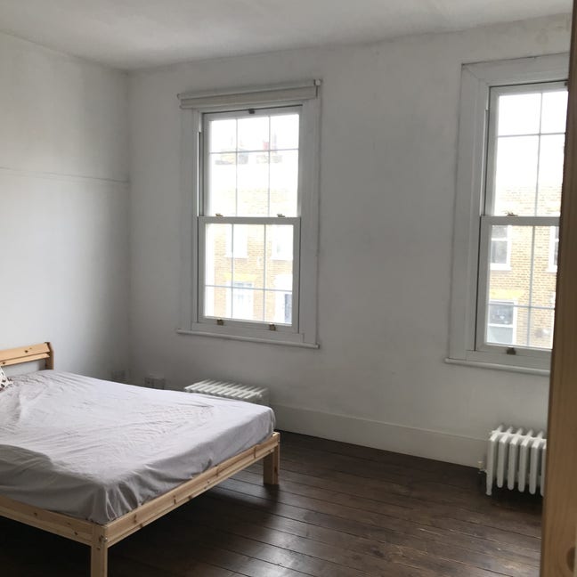 King Size Room SE14 Main Photo