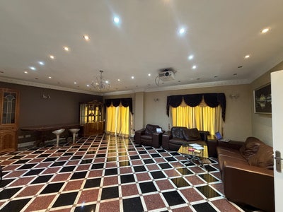     Luxury 6 Bedroom Detached House Main Photo