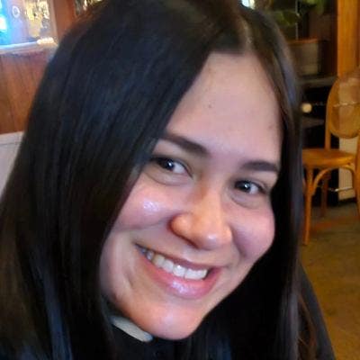 31 year old Female seeks a single or double room Main Photo