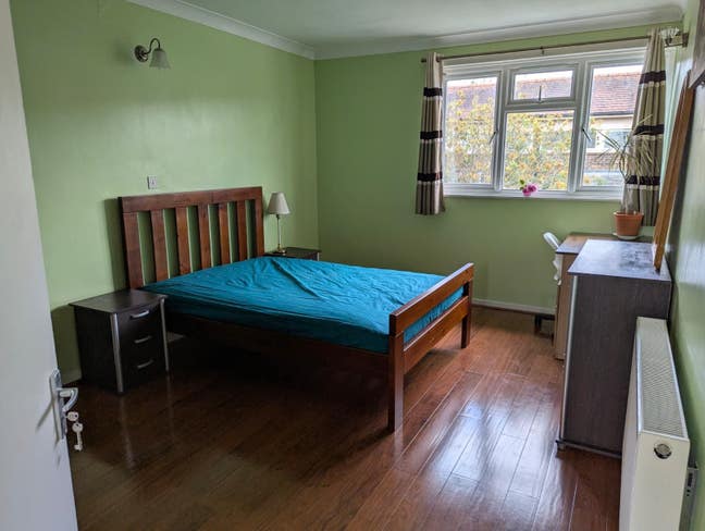 Master Double Room for Rent in SM6 9ER for &pound;740 Main Photo