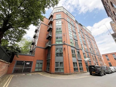 Modern 2 Bed in the Heart of Hockley Main Photo