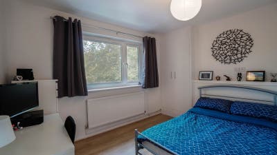 4 Big Room+Balcony🌿 nr Whitechapel & Shoreditch✨ Main Photo