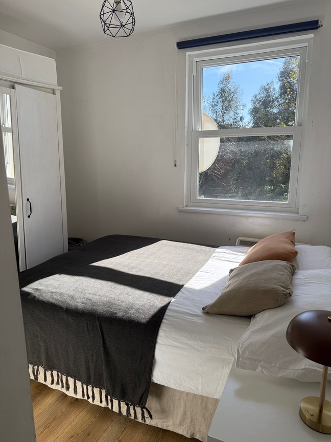 Room Main Photo