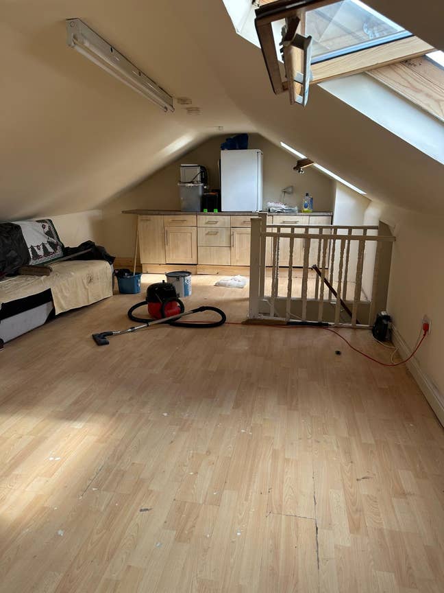 Large loft room for rent  Main Photo