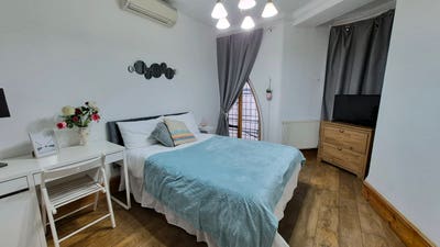 Double Room in St James, near Piccadilly Circus Main Photo