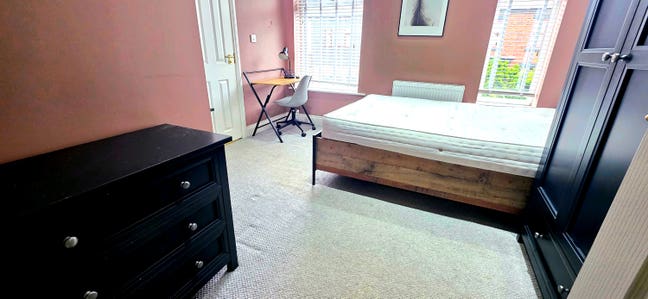 En suite rooms,BILLS INC. Eccles, Salford, Swinton Main Photo