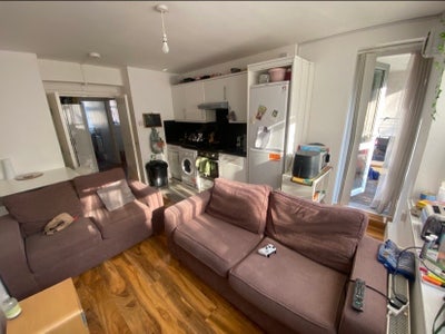 1 June 2x dbl beds in Acton for rent! Main Photo