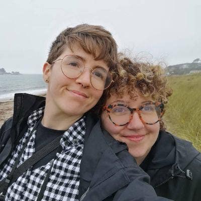 Hi all  Me (Maya) and my partner Beck (both... Main Photo