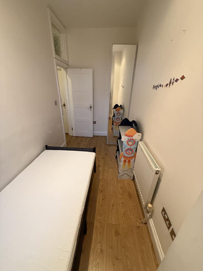 Nice single room near seven Kings Main Photo
