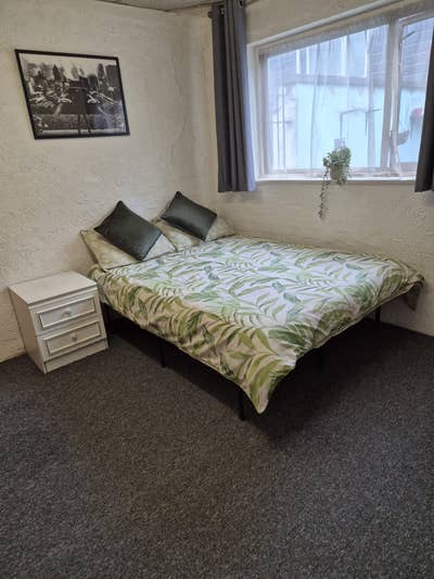 Double room in St George, all bills included. Main Photo