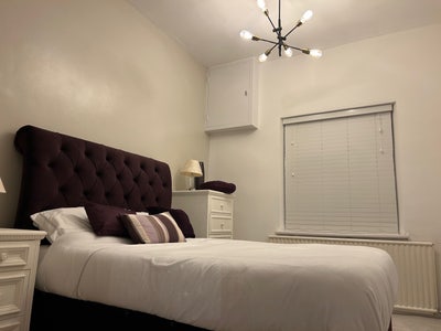 Modern home offering comfortable lodging  Main Photo