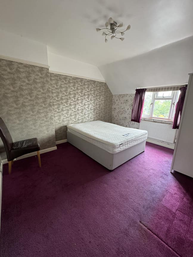 Good  double room close to town for rent  Main Photo