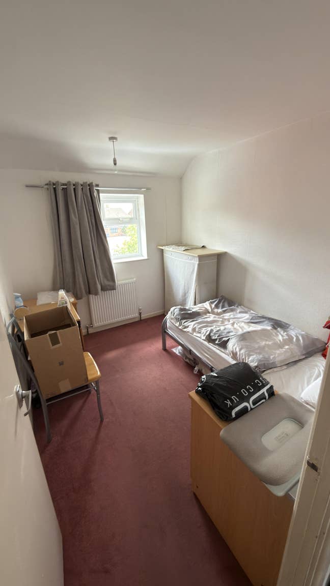 Single Room near Luton Airport Main Photo