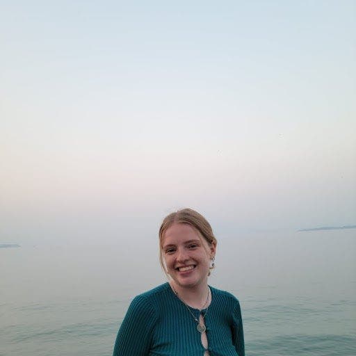 Grad Student Looking for Future Flatmates  Main Photo