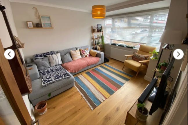 Lovely room in vegan Enfield lock house  Main Photo