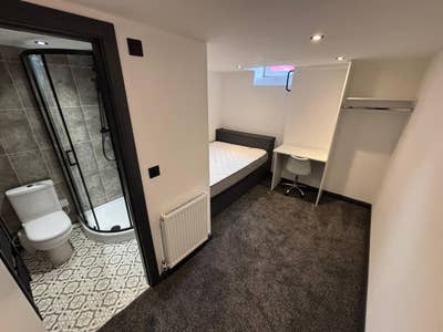 ✨🏠 Brand New Refurbished En Suite Room ✨🏠 Main Photo