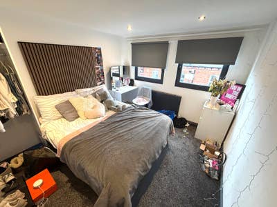 ✨🏠 Brand New Refurbished En Suite Room ✨🏠 Main Photo