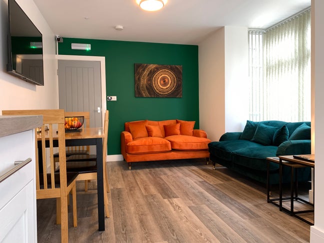 Spacious En-Suite Room Available – Ainslie Street Main Photo