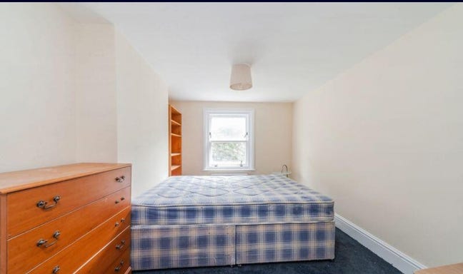 Spare room for June Main Photo