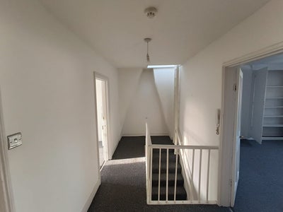 2 Bed Flat, Portland Place, BN2 Main Photo
