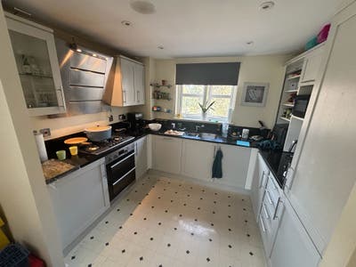 3 Bed Flat, Caroline Way, BN23 Main Photo