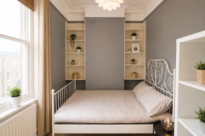 Freshly repainted 1 bed flat, Holland Park, NOW Main Photo