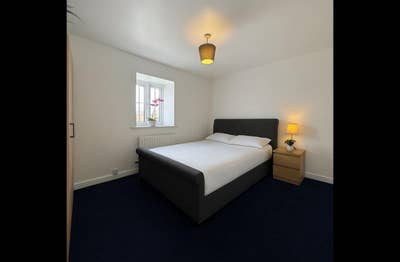 Modern Spacious Double room in LU4 9GN Main Photo