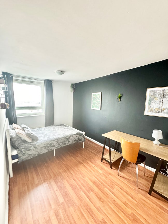 Double Room in  E1 - 10 Min Walk to Shadwell  Main Photo
