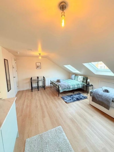 🏡 2 Studio Flats to Let in - Tooting Broadway Main Photo