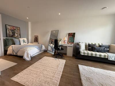 🌆Luxury Greenwich Duplex • Rooftop Gym & Terrace Main Photo