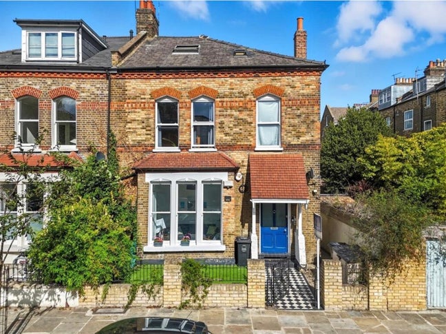 Finsbury Park double near Tube station and park Main Photo