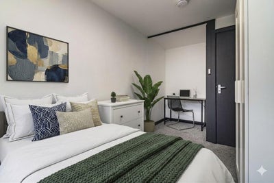 Double Room to Let - Fully Furnished Main Photo