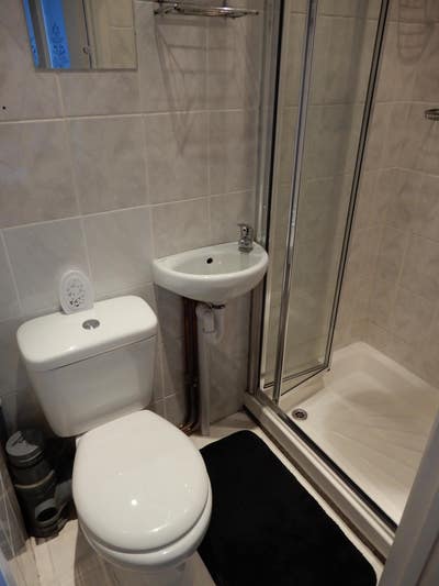 🤩 En-Suite Room • Mature Household (39Bg) Main Photo