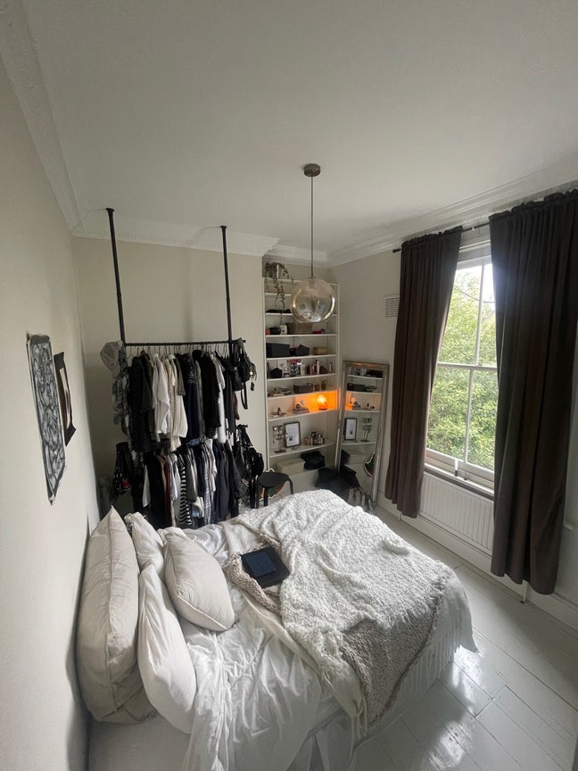 Double room in 2 bedroom flat - Herne Hill Main Photo