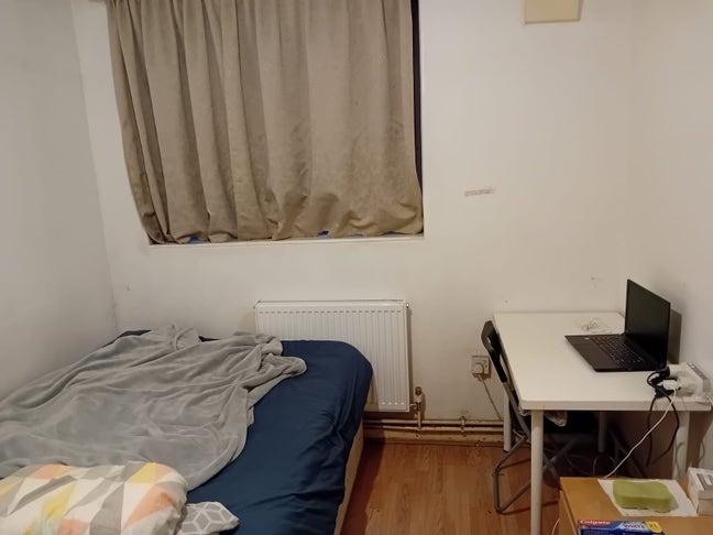 Lovely Room Near Aldgate East inc bills  Main Photo